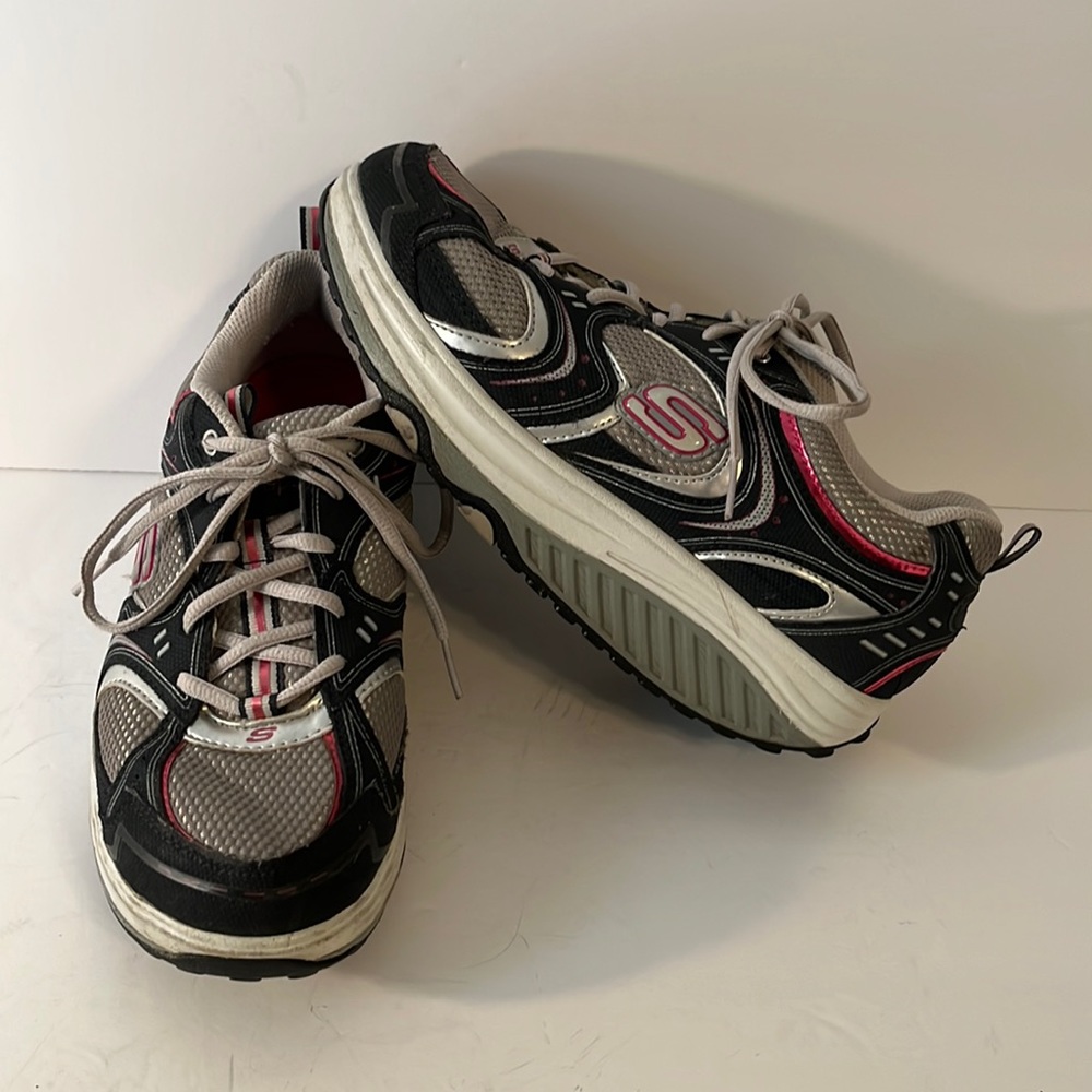 Skechers Shape Ups Walking Sneaker Shoes